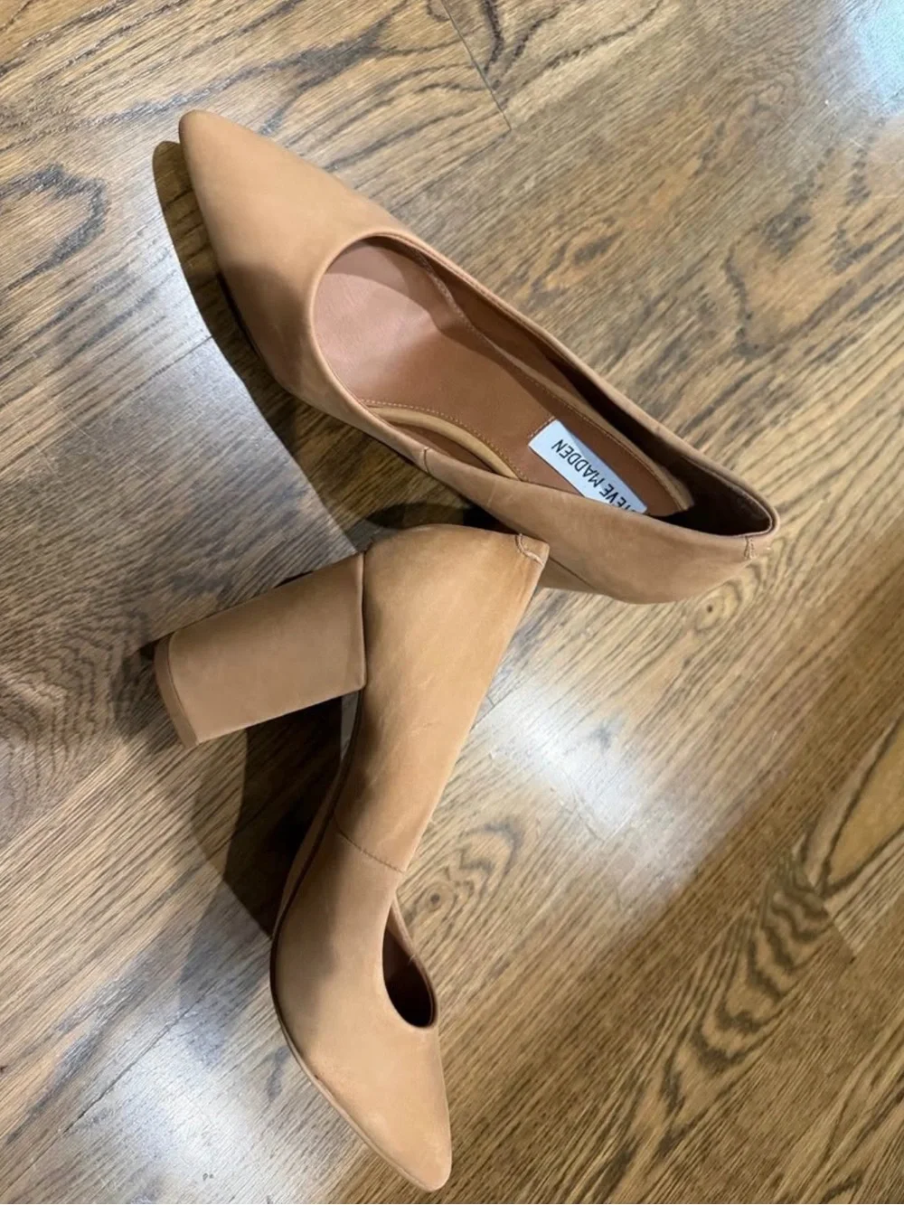 Steve Madden Nude/Tan Pointed-Toe Pump